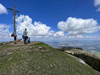 Hinteres Hörnle Gipfelkreuz Ammergauer Alpen