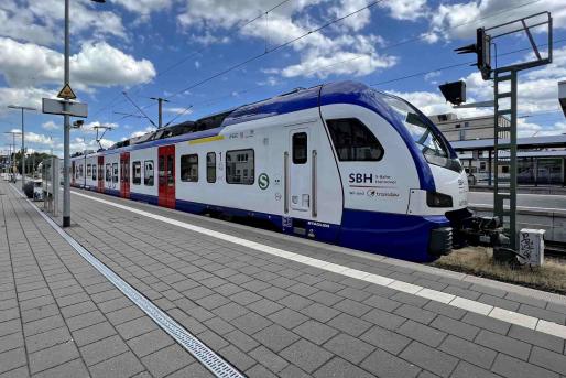 BR 427 S Bahn Hannover Außenansicht