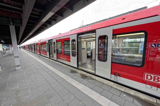 BR 490 S Bahn Hamburg Außenansicht