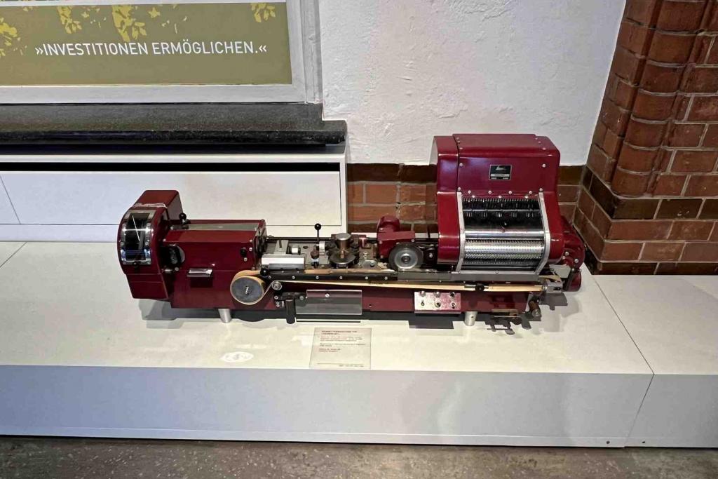 Zollmuseum Zigarettenmaschine