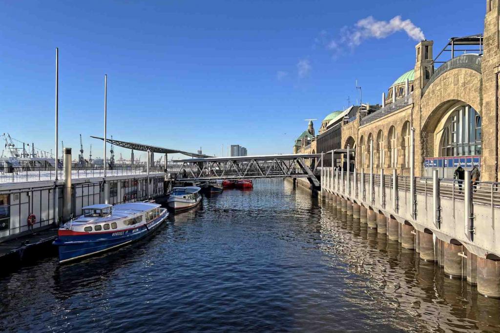 Hamburg Landungsbrücken